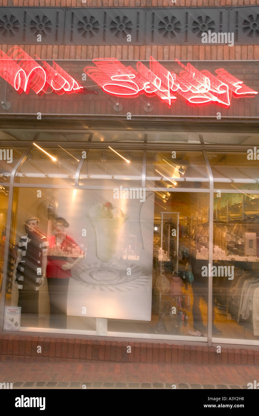 Miss Selfridge Shop im Einkaufszentrum Lanes in Carlisle, Cumbria, UK Stockfoto