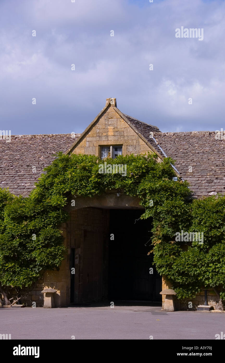 Coaching Haus Broadway Village Stockfoto