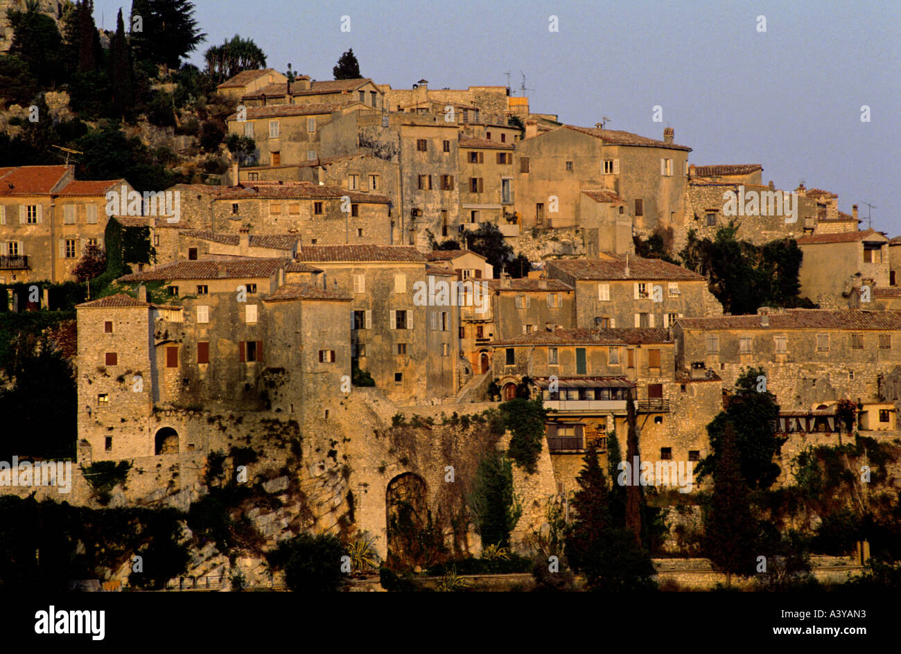 Dorf Eze am Abend Küste Cote d Azur-Region der Provence Frankreich Stockfoto