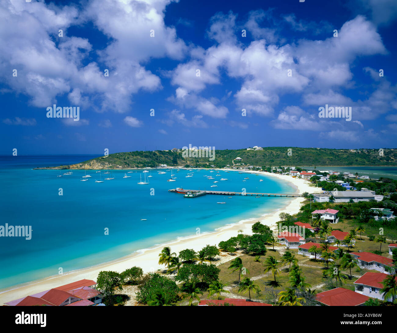 Anguilla British West Indies Ansicht von Road Bay und Sandy Ground-Bereich auf Anguilla s Nordwestküste Stockfoto
