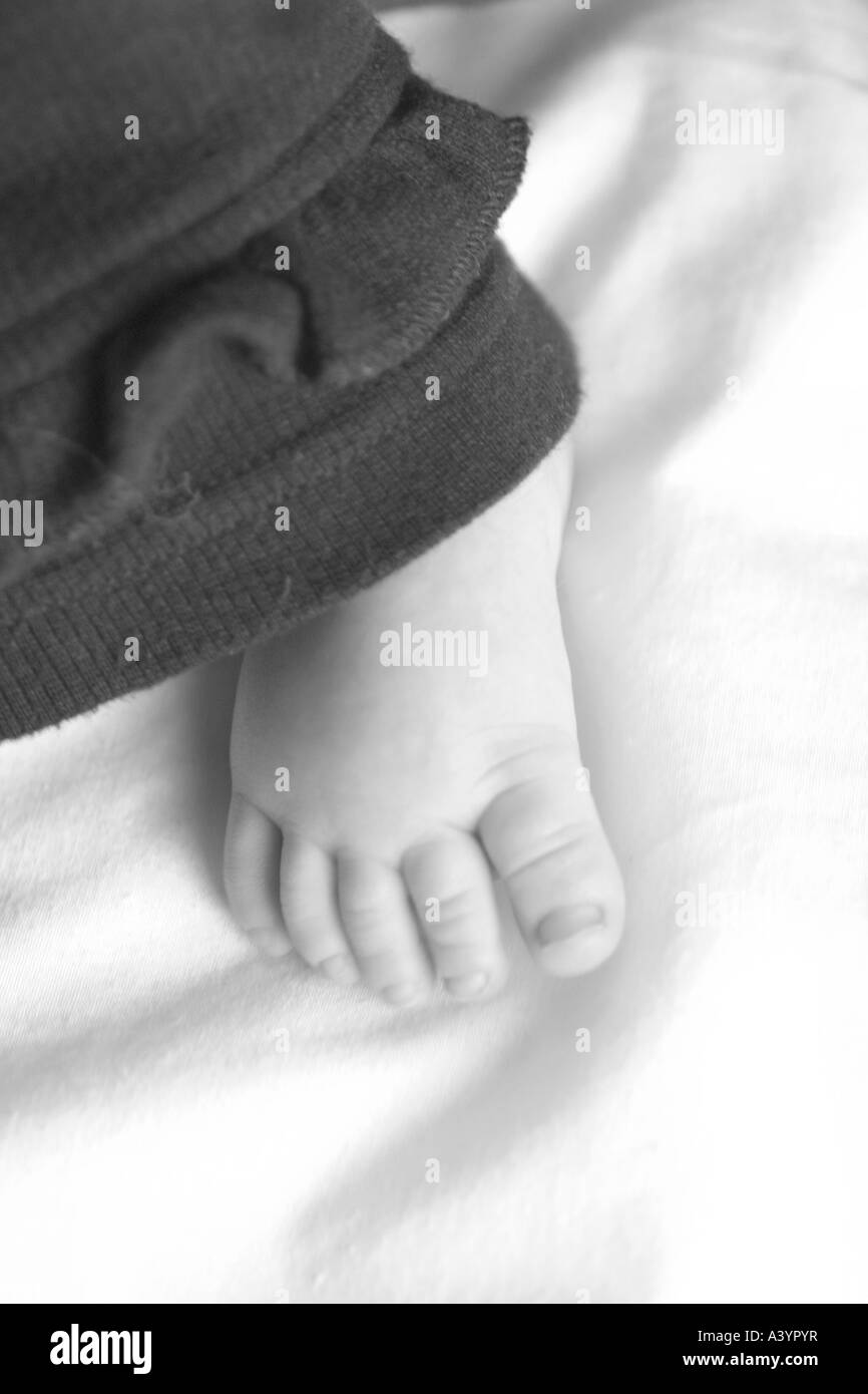 Menschen, Menschen, Menschen (Homo Sapiens sapiens), Babys Fuß Stockfoto