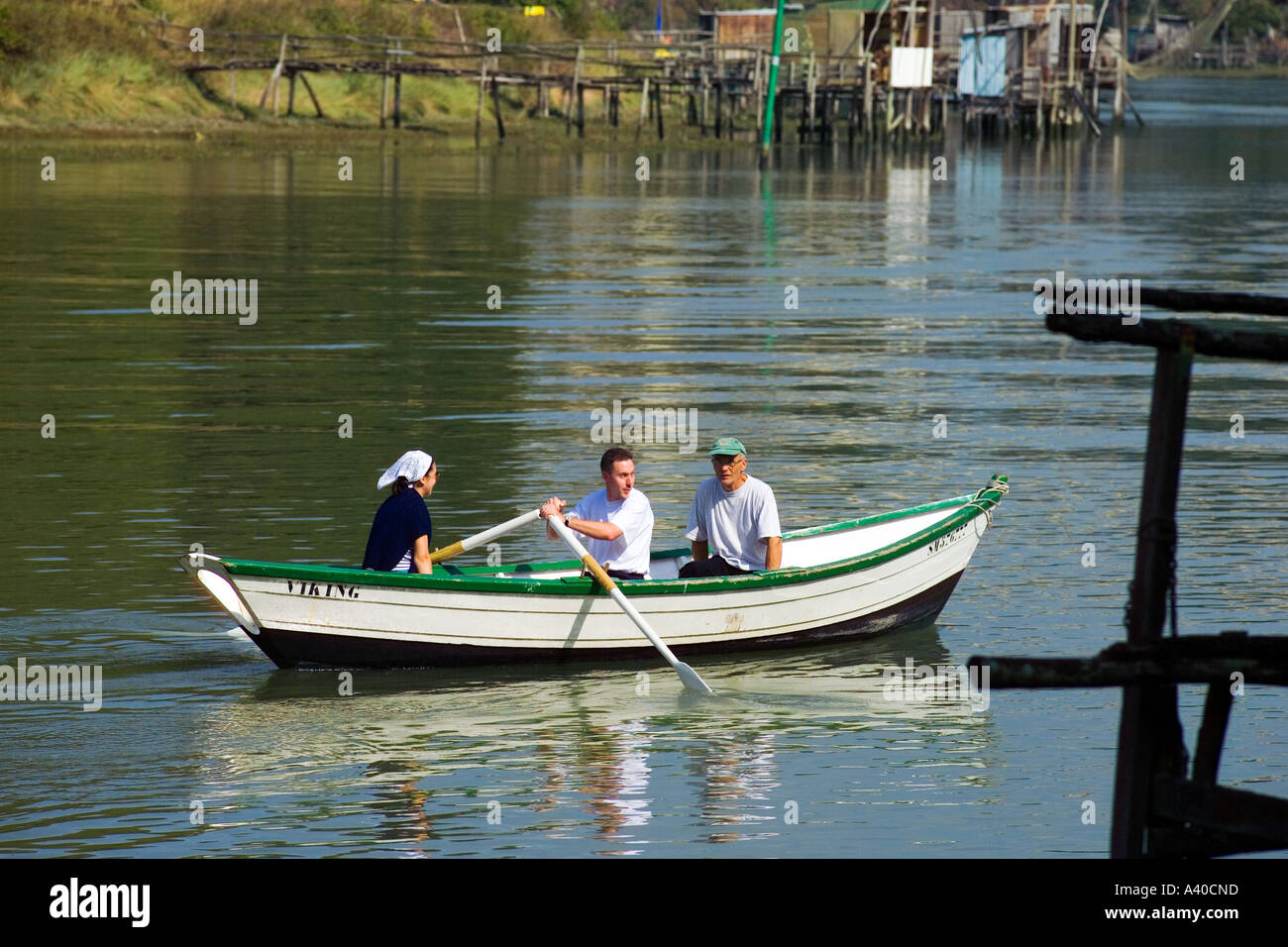 Ancient rowing boat -Fotos und -Bildmaterial in hoher Auflösung – Alamy
