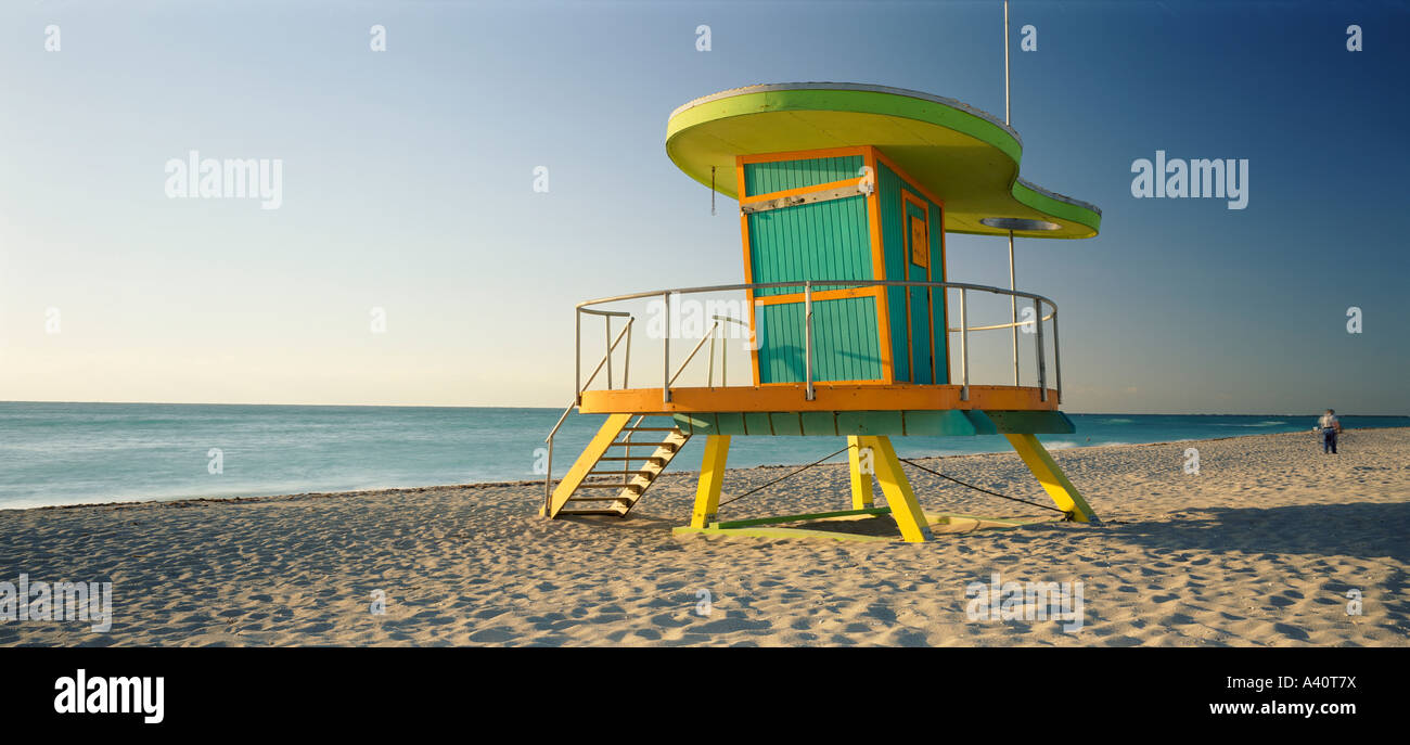 Rettungsschwimmer-Hütte am Strand von South Beach Miami Beach Miami Florida USA Stockfoto