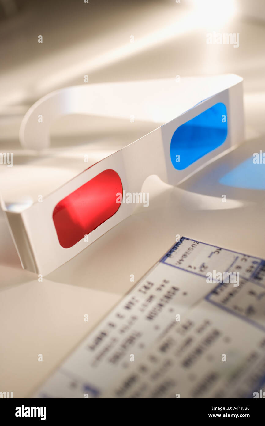 Stillleben mit 3-D-Brille und Filme-tickets Stockfoto