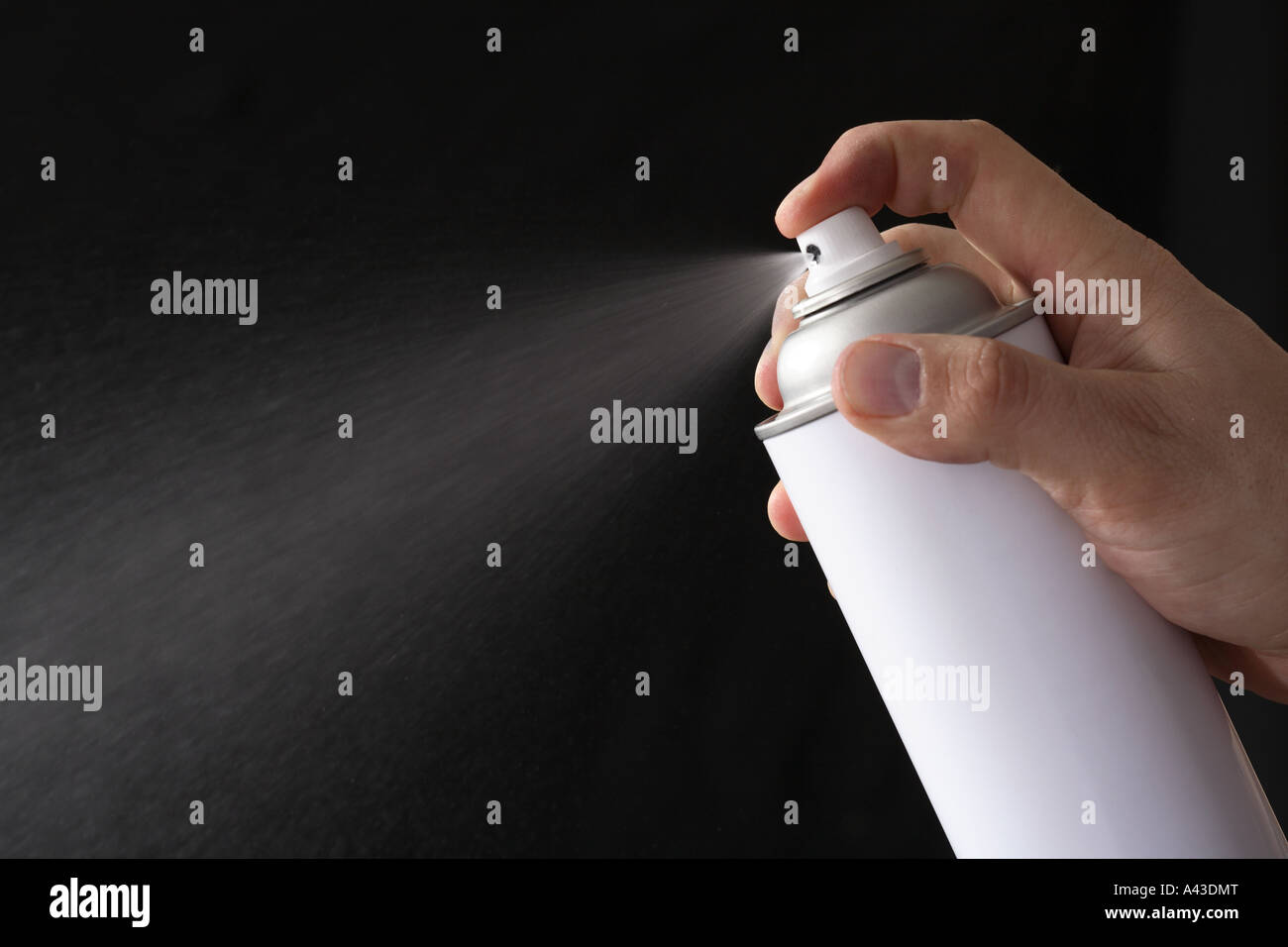 Ein Aerosol kann spritzen Stockfoto