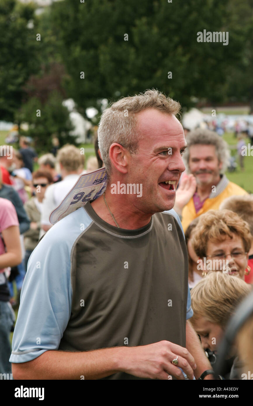 Promi DJ Norman Cook alias Fatboy Slim im Wettbewerb mit einer Charity-Spaß laufen Brighton England UK Stockfoto