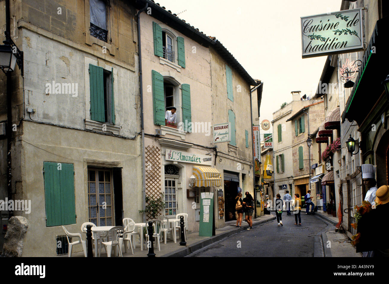 Altstadt von Arles Frankreich Provence Bouches du Rhone Stockfoto