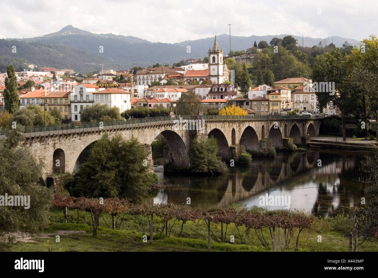 Markt Stadt PONTE DA BARCA am Fluss RIO LIMA in der nördlichen Region MINHO in Portugal Stockfoto