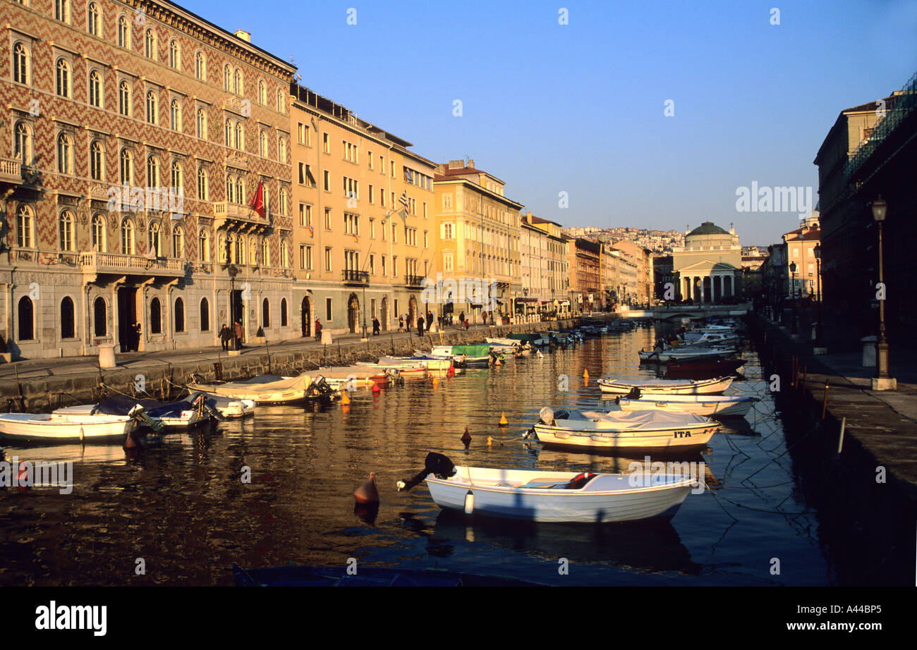 Canal Grande Triest Italien Stockfoto