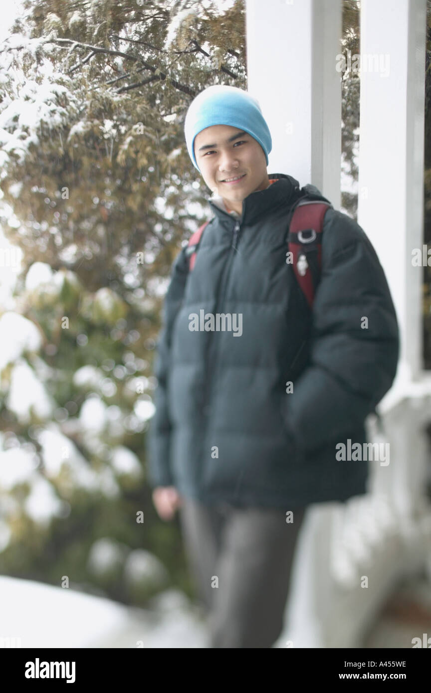 Teenager an einem Wintertag Stockfoto
