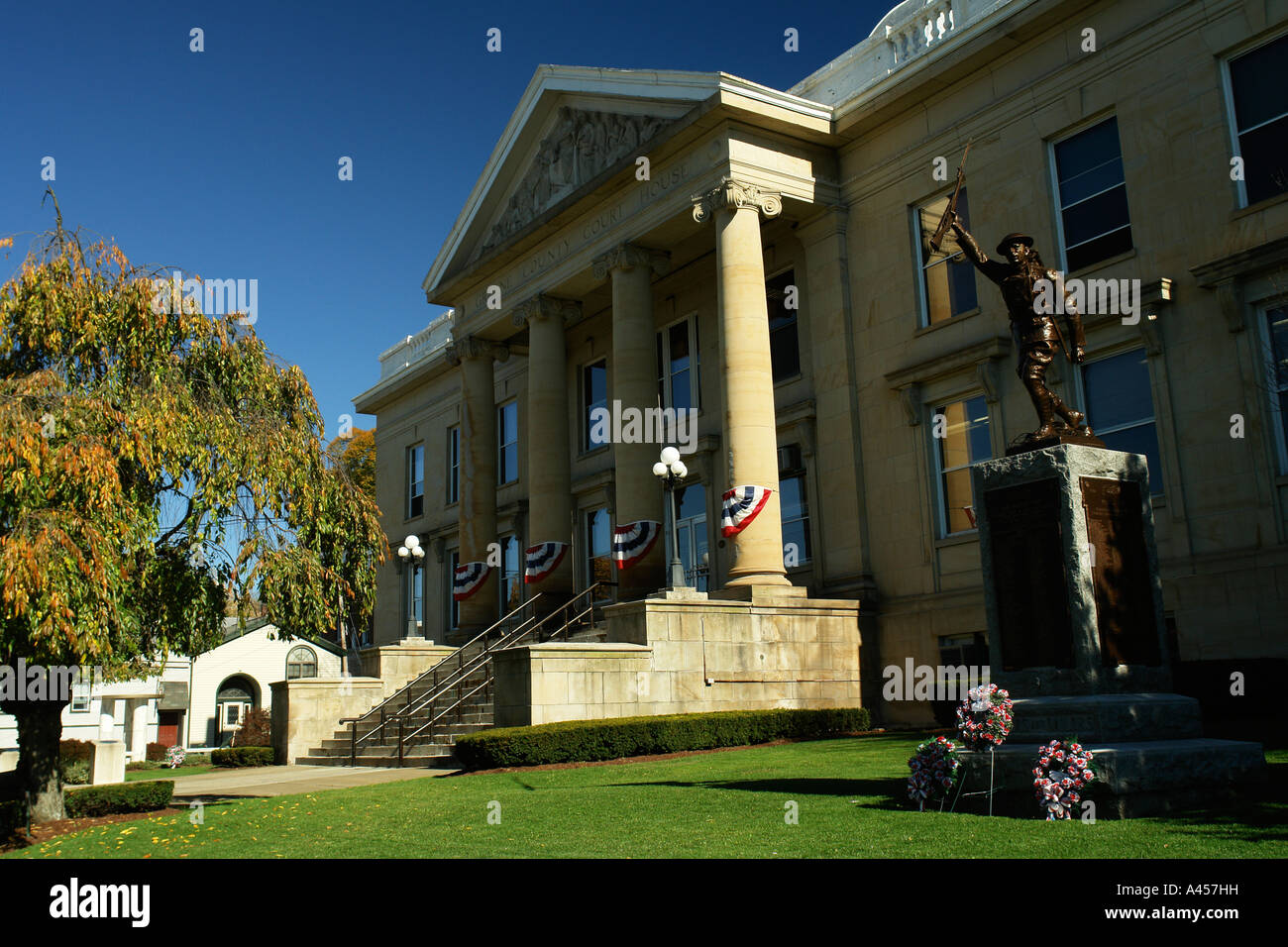 AJD53158, Catskill, New York, New York, die historische Altstadt, grüne County Courthouse Stockfoto