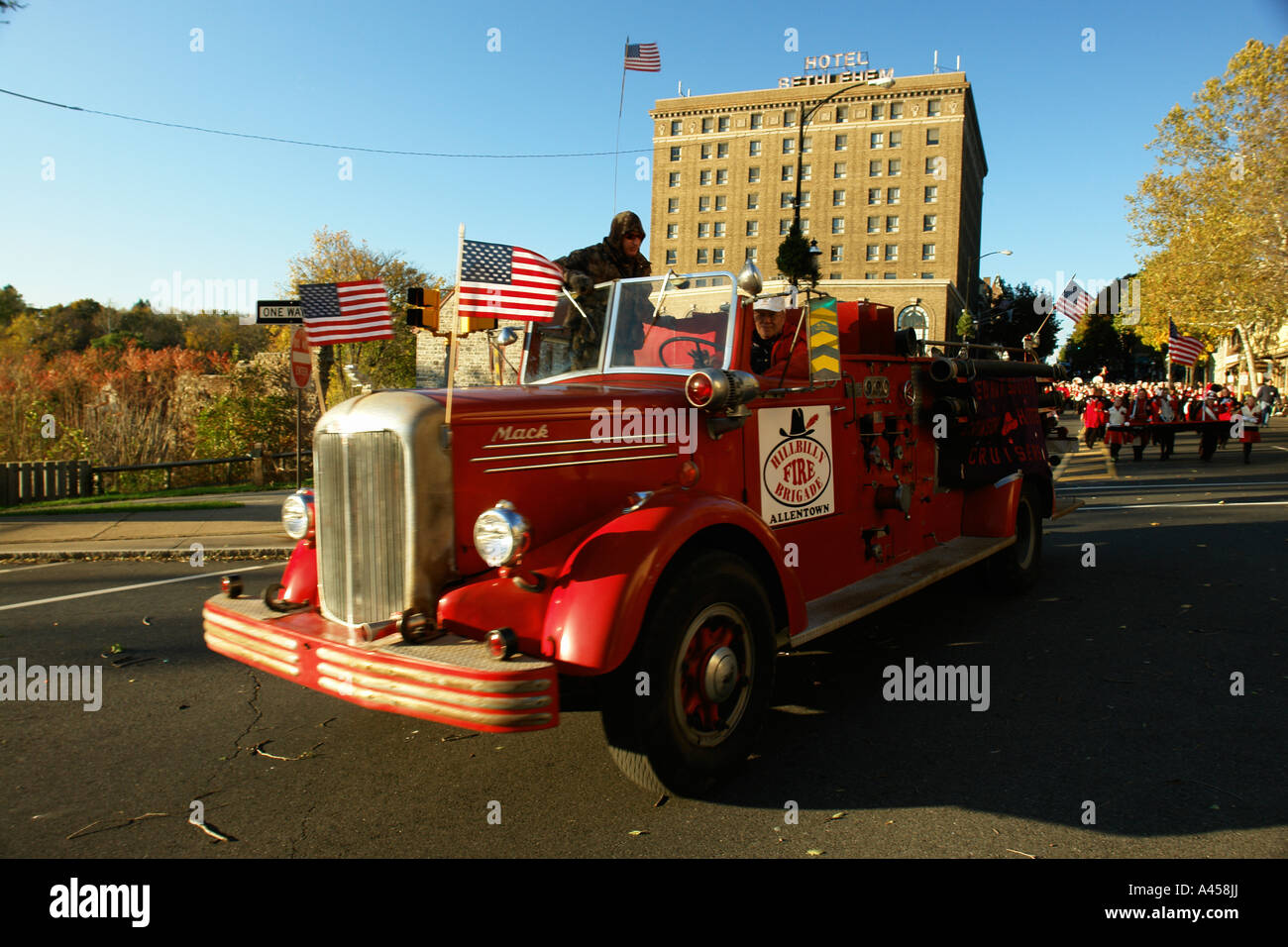 AJD53310, Bethlehem, PA, Pennsylvania, Thanksgiving Parade, Feuerwehrauto Stockfoto