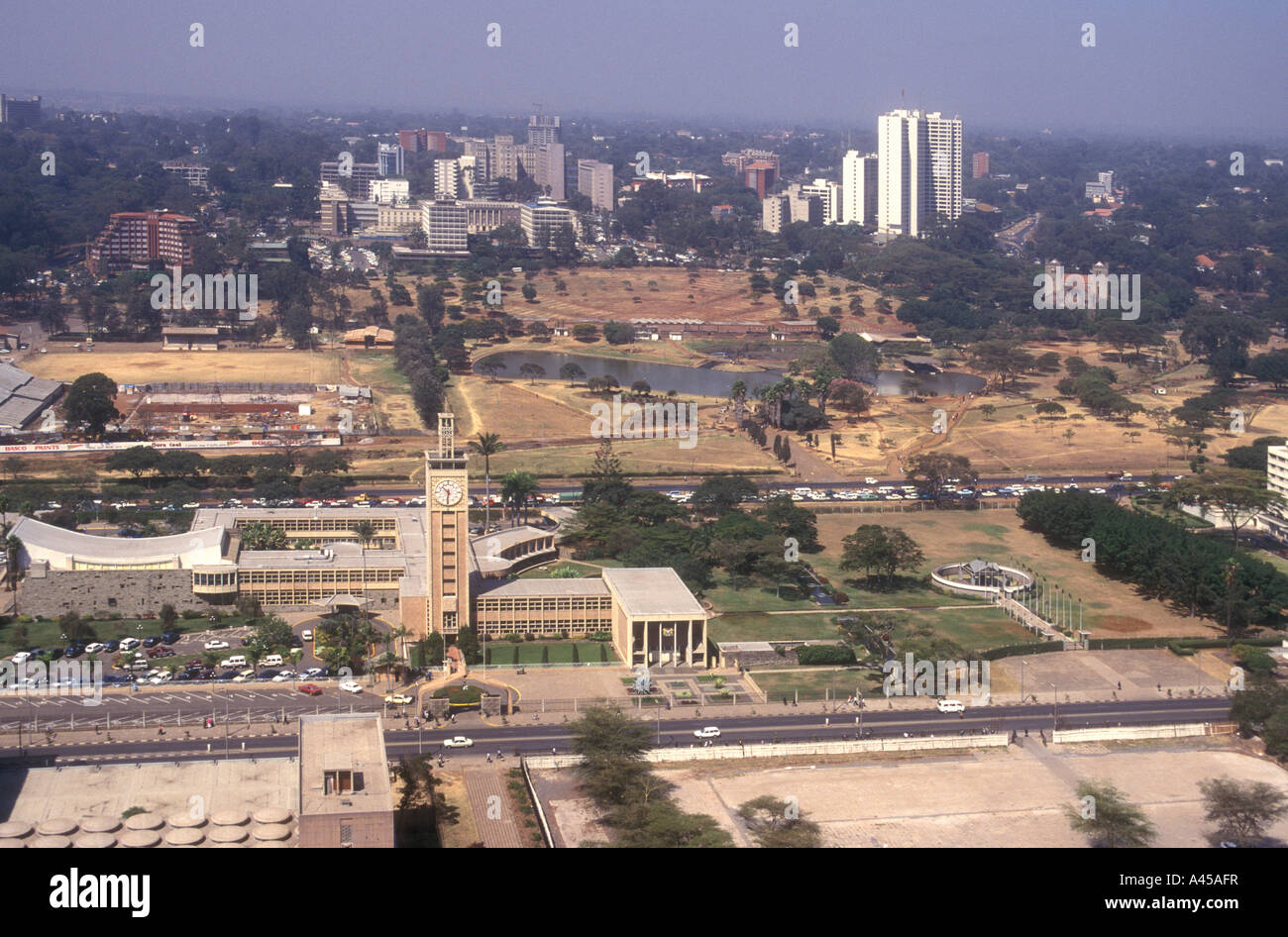 Die Generalversammlung oder Häuser des Parlaments Nairobi Kenia in Ostafrika Stockfoto