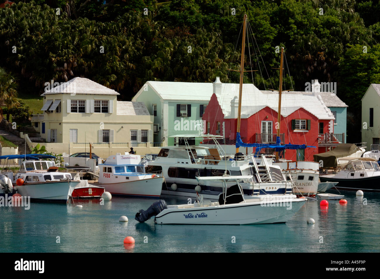 Flatts Dorf Bauten Boote Docks Bermuda Stockfoto