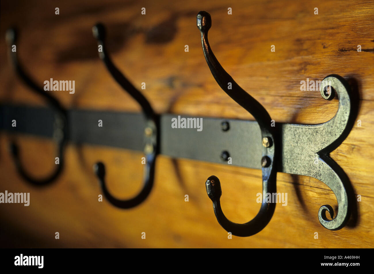 Hand Schmiedeeisen Wandgarderobe in Lodge Smithers BC Stockfoto