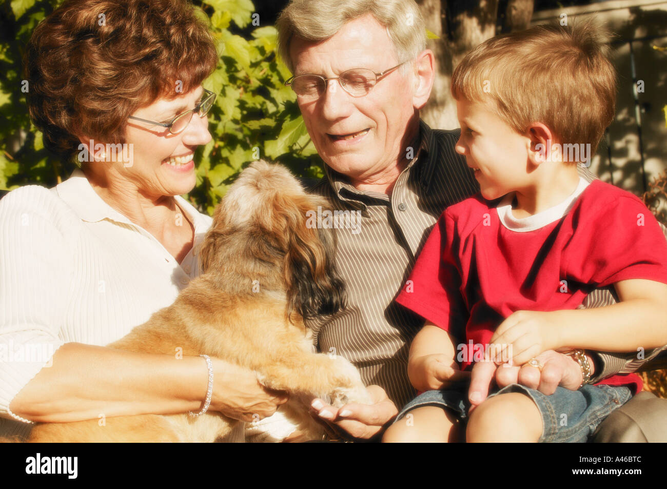 Die Familie verbringt Zeit zusammen Stockfoto