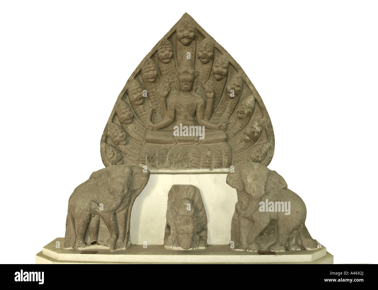 Vishnu sitzen auf Schlange Ananta, 10. Jahrhundert, Cham-Skulpturen-Museum, Danang, Vietnam Stockfoto