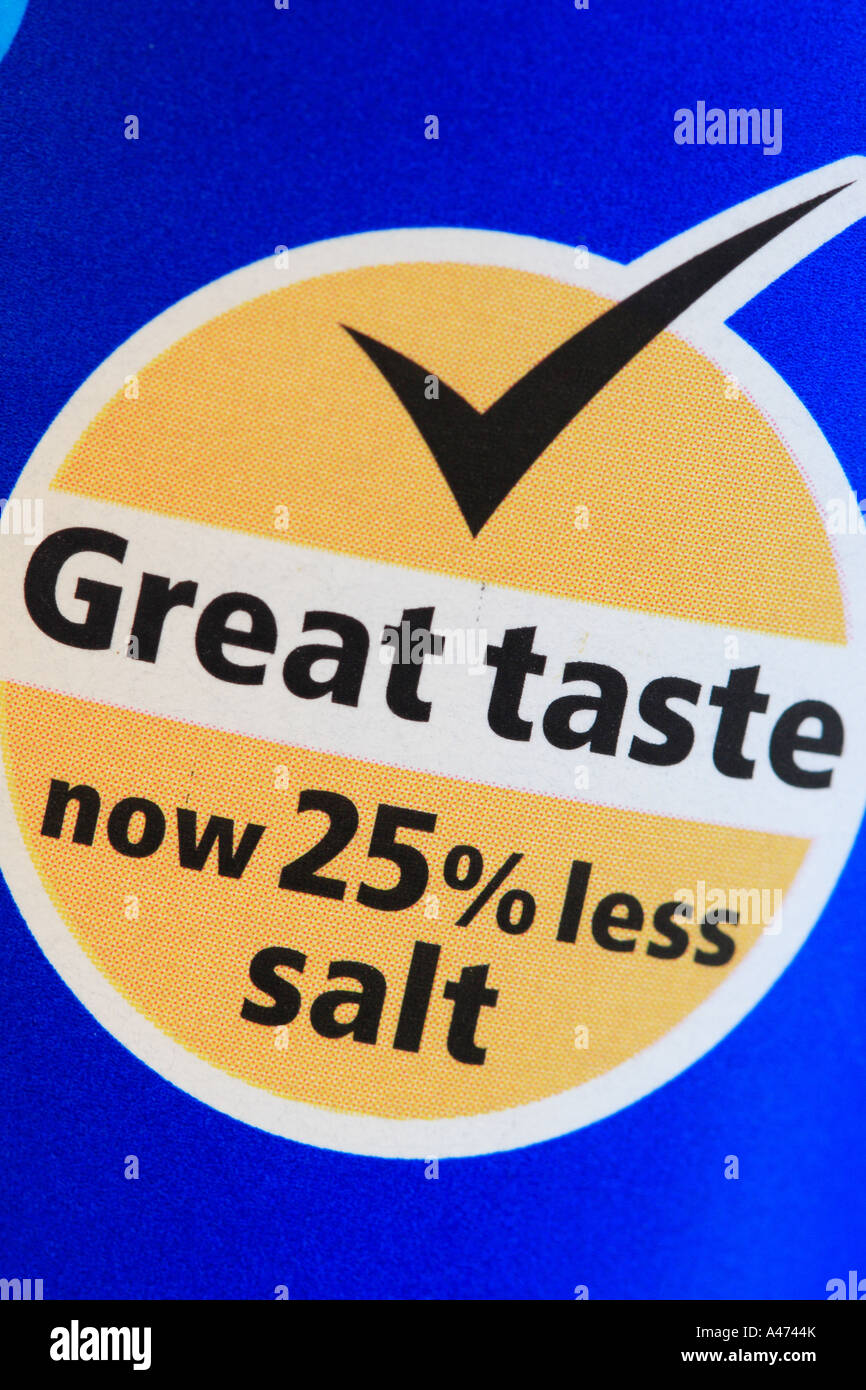 Lebensmittelkennzeichnung viel Geschmack weniger Salz Stockfoto