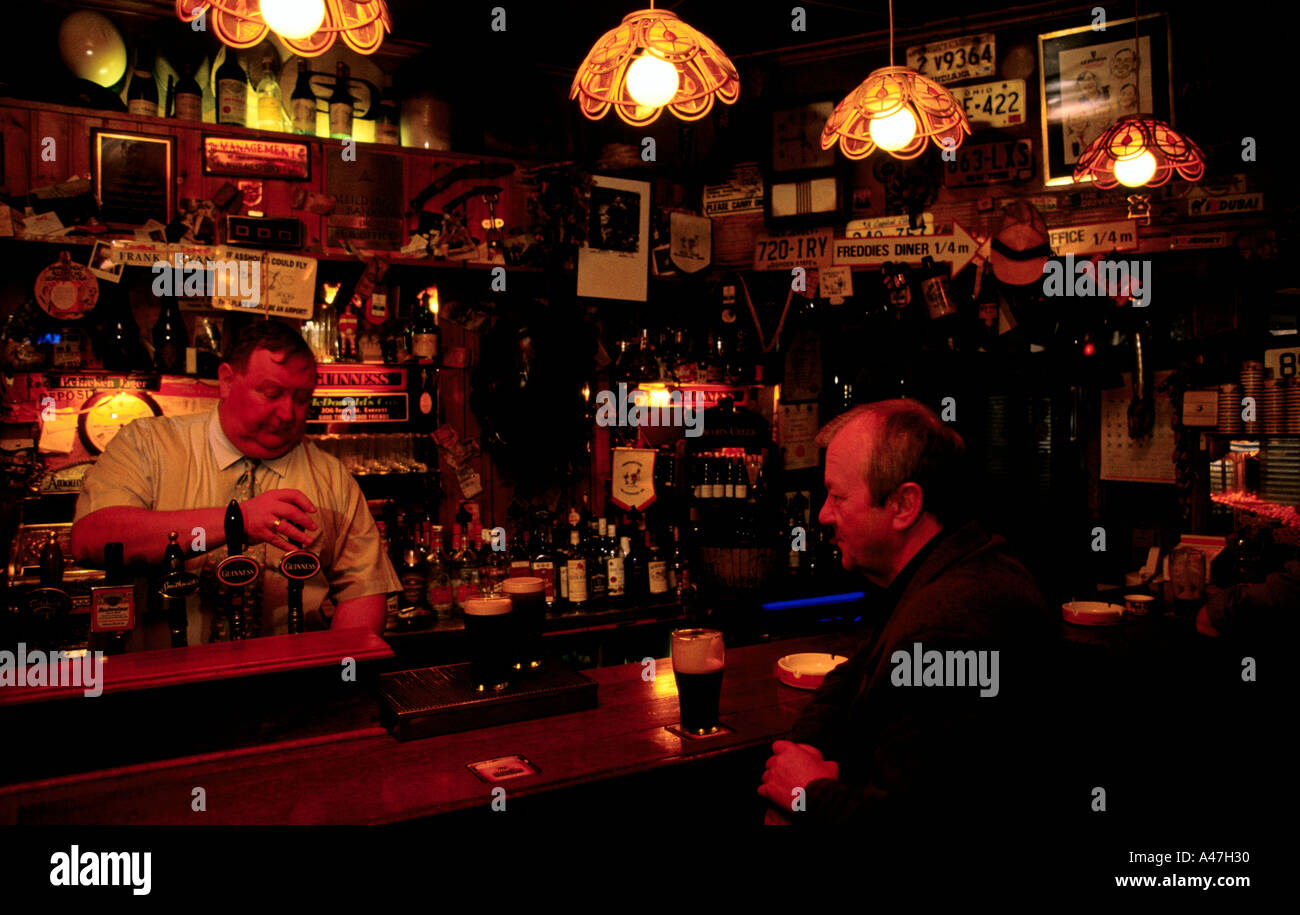 Dublin Ryans Pub in Queen street berühmten Bar Stockfoto