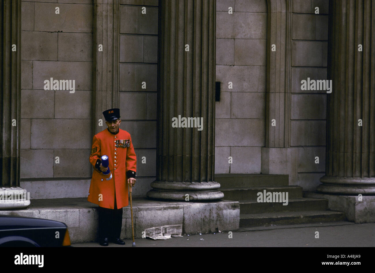 Chelsea Rentner sammeln Geld für wohltätige Zwecke außerhalb der Bank of England london Stockfoto