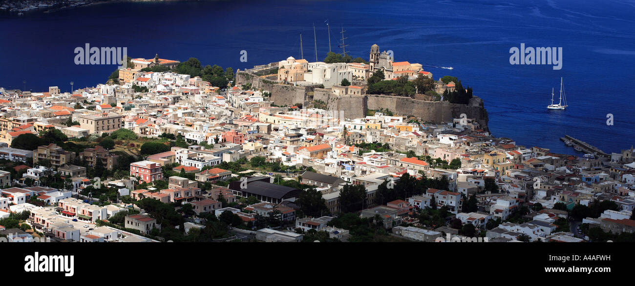 Die Zitadelle von Pianoconte Lipari Insel Äolischen Inseln Sizilien Italien gesehen Stockfoto