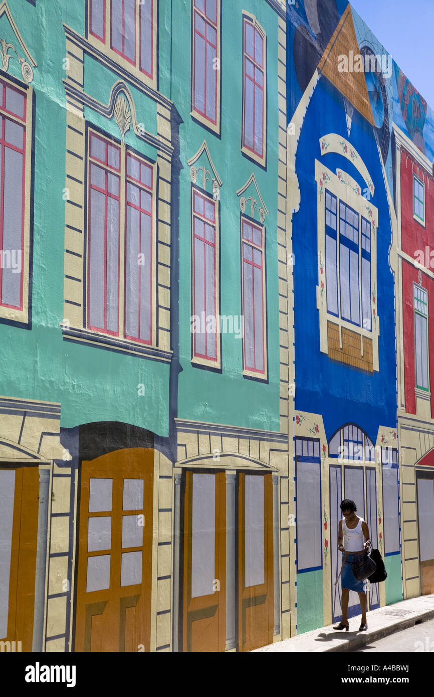 Bemalte Wände in einer Seitenstraße in der Nähe der Straße Bridgetown Barbados Karibik Stockfoto
