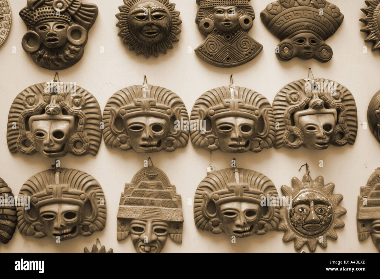 Die Maya-Maske zum Verkauf Yucatan Mexiko Stockfoto