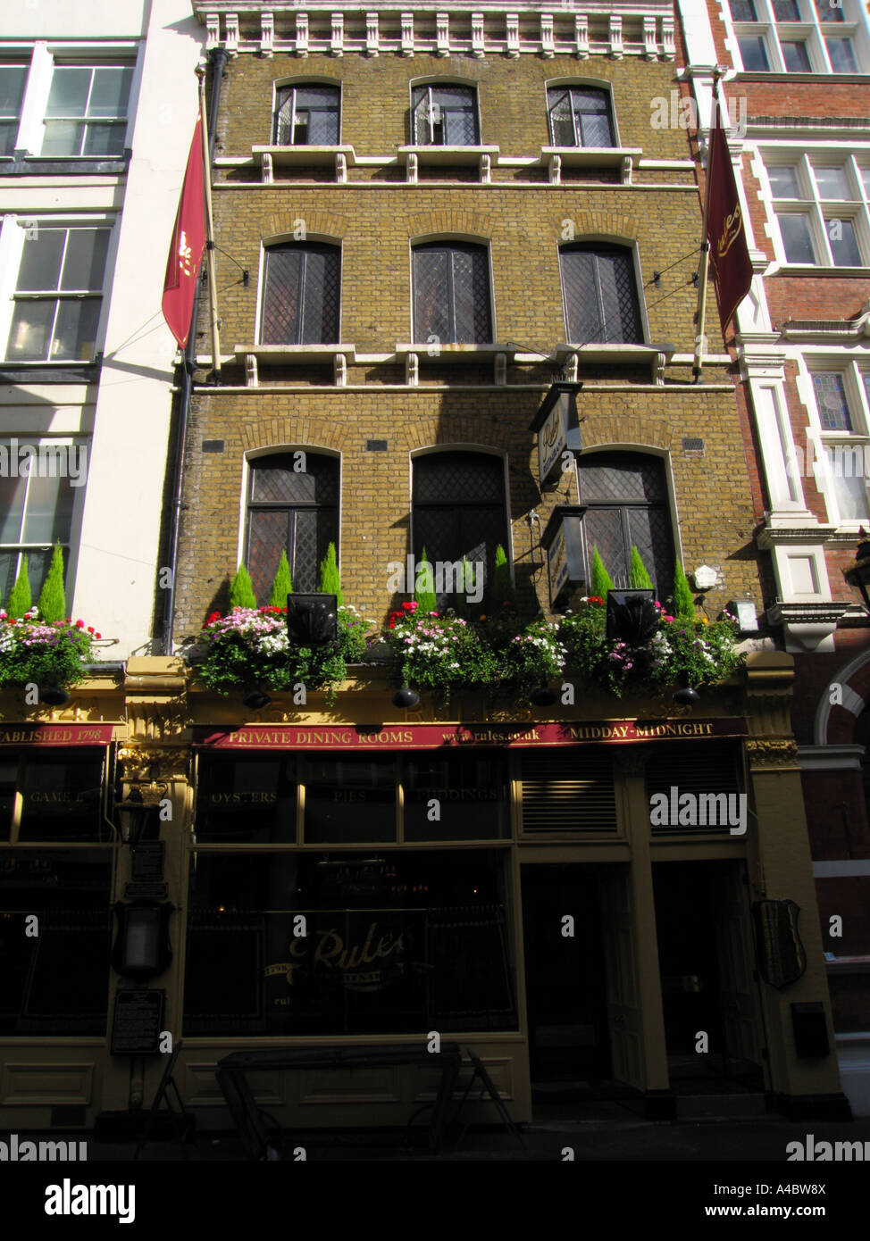Restaurant Rules in Covent Garden, London. Gegründet im Jahr 1798, das älteste Restaurant in London. Hier werden klassische britische Gerichte in edwardianischem Ambiente serviert. Stockfoto