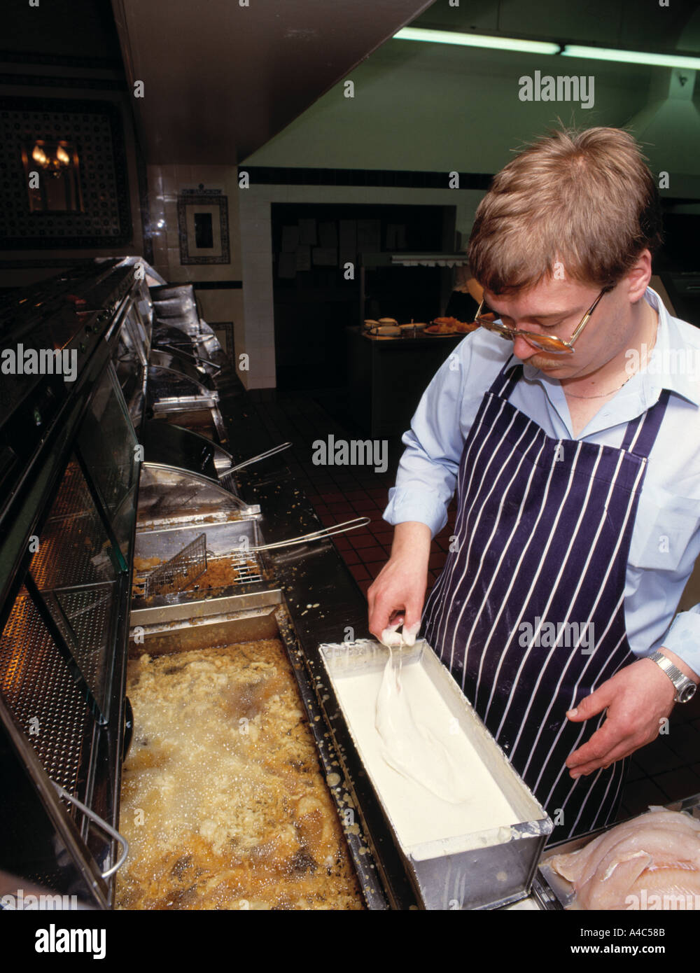 Tiefes Fett braten, Harry Ramsdens Fish and Chip Shop Guiseley Yorkshire Stockfoto
