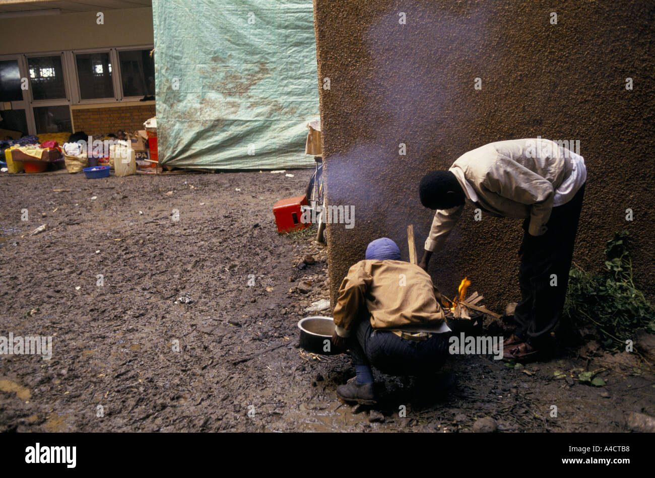 Tutsi tutsis hutu Fotos und Bildmaterial in hoher Auflösung Alamy