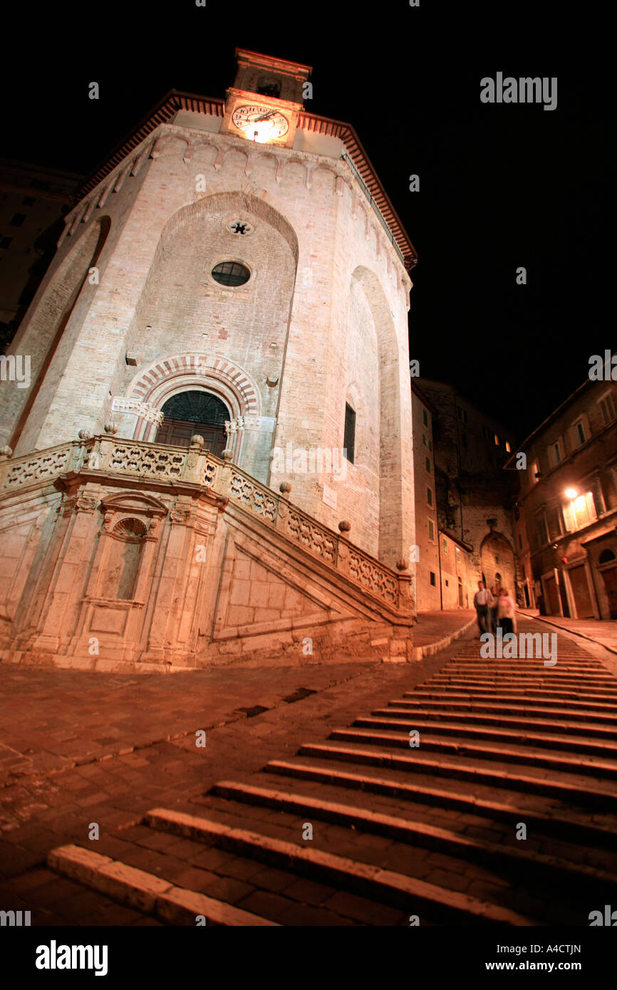 Gebäude in der Nacht Perugia Italien Stockfoto
