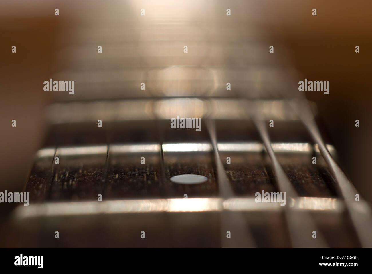 Makroaufnahme der Gitarrenhals mit extrem flachen dof Stockfoto
