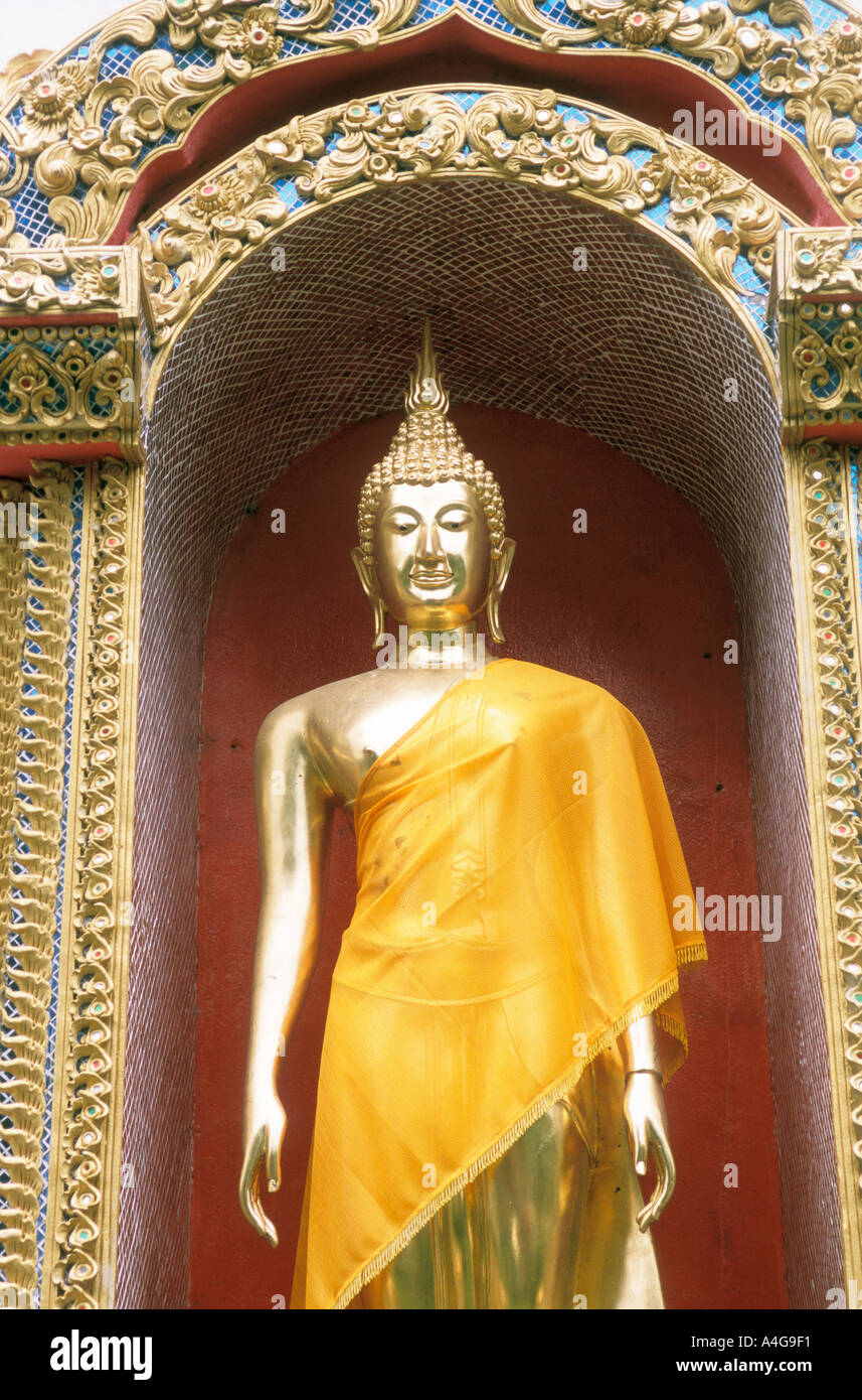 Golden Buddha Thailand Chiang Mai Wat Doi Suthep Stockfoto