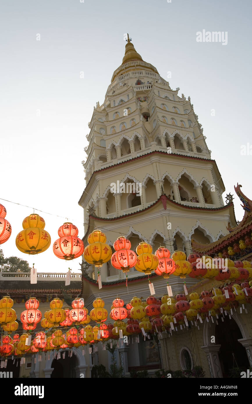 Malaysia Kedah Penang Kek Lok Si-Tempel Ban Po Thar Tausend-Buddha-Pagode Dämmerung Stockfoto