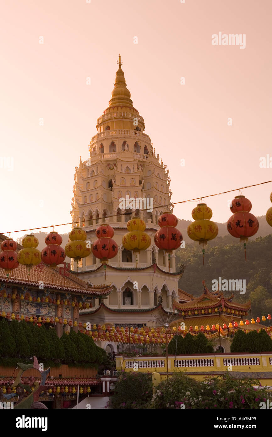 Malaysia Kedah Penang Kek Lok Si-Tempel Ban Po Thar Tausend-Buddha-Pagode Dämmerung Stockfoto