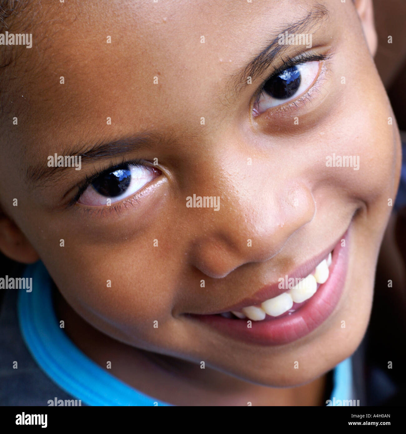 Porträt eines lachende Mädchen, Taubate, Sao Paulo, Brasilien Stockfoto