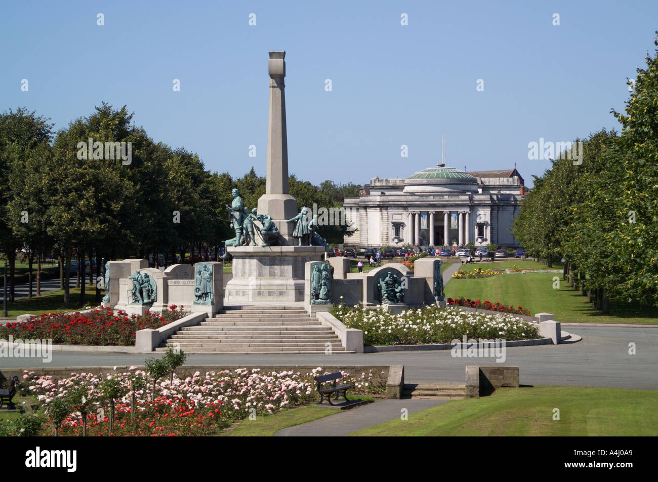 Kriegerdenkmal und Lady Hebel Kunst Galerie Port Sunlight Dorf Wirral Merseyside England Stockfoto