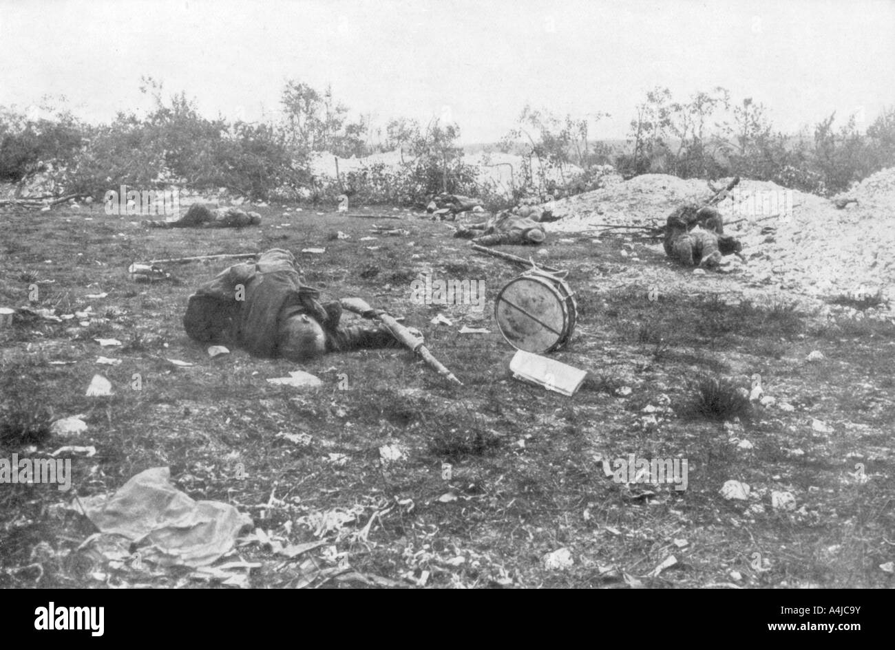 Deutsche tot, Zweite Schlacht von Champagne, Frankreich, 25. September - 6. November 1915. Artist: Unbekannt Stockfoto