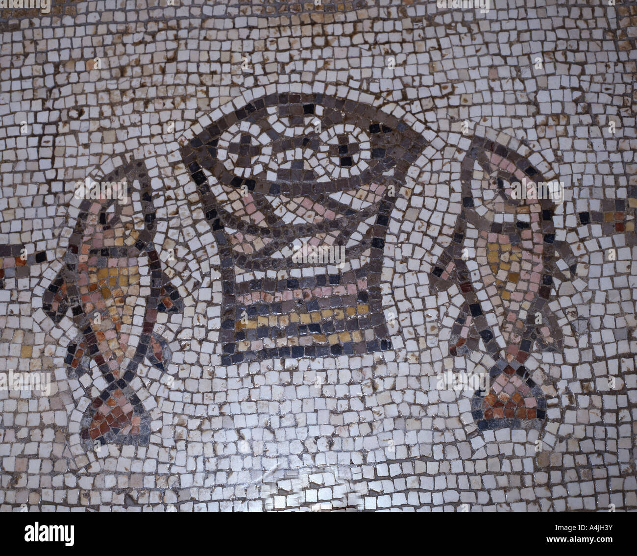 "Fisch und Brot" Mosaik, Kirche der Multiplikation, See Genezareth, Tiberias, Israel Stockfoto