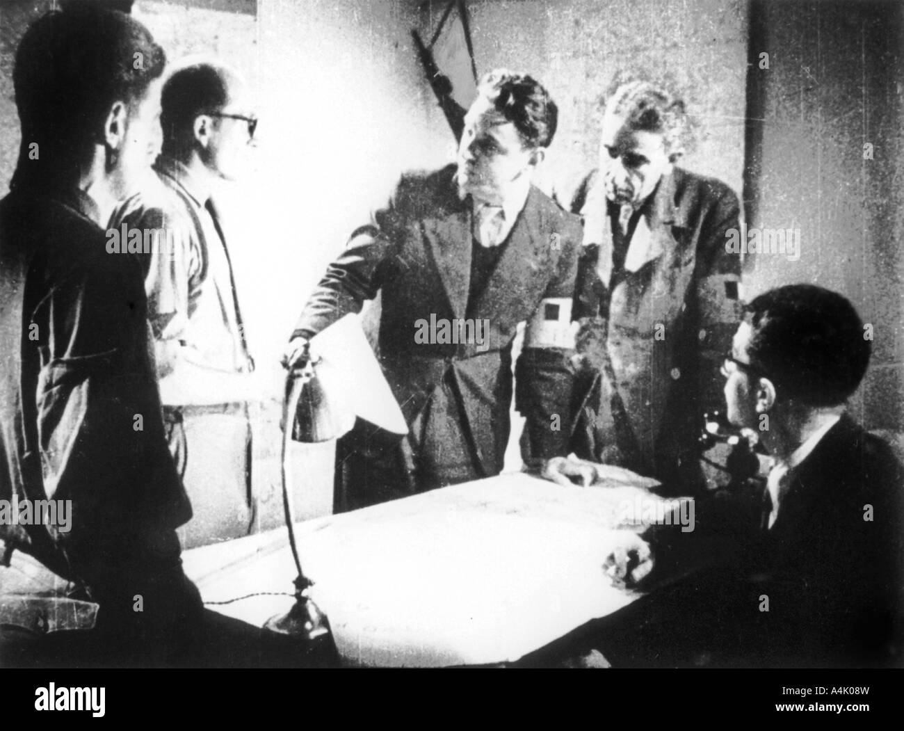 Mitglieder der französischen Widerstand in den Katakomben, Place Denfert-Rochereau, Paris, August 1944. Artist: Unbekannt Stockfoto