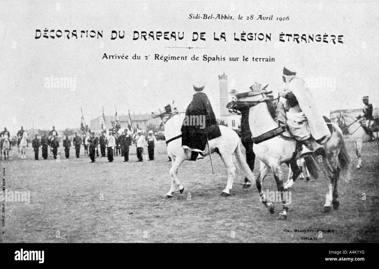 Parade von der Flagge der Französischen Fremdenlegion, Sidi Bel Abbes, Algerien, 28. April 1906. Artist: Unbekannt Stockfoto