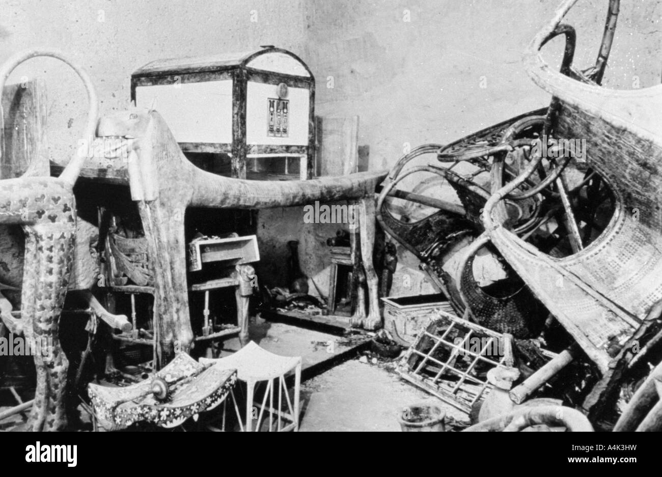 Blick auf die Vorkammer des Grabes von Tutanchamun Tal der Könige