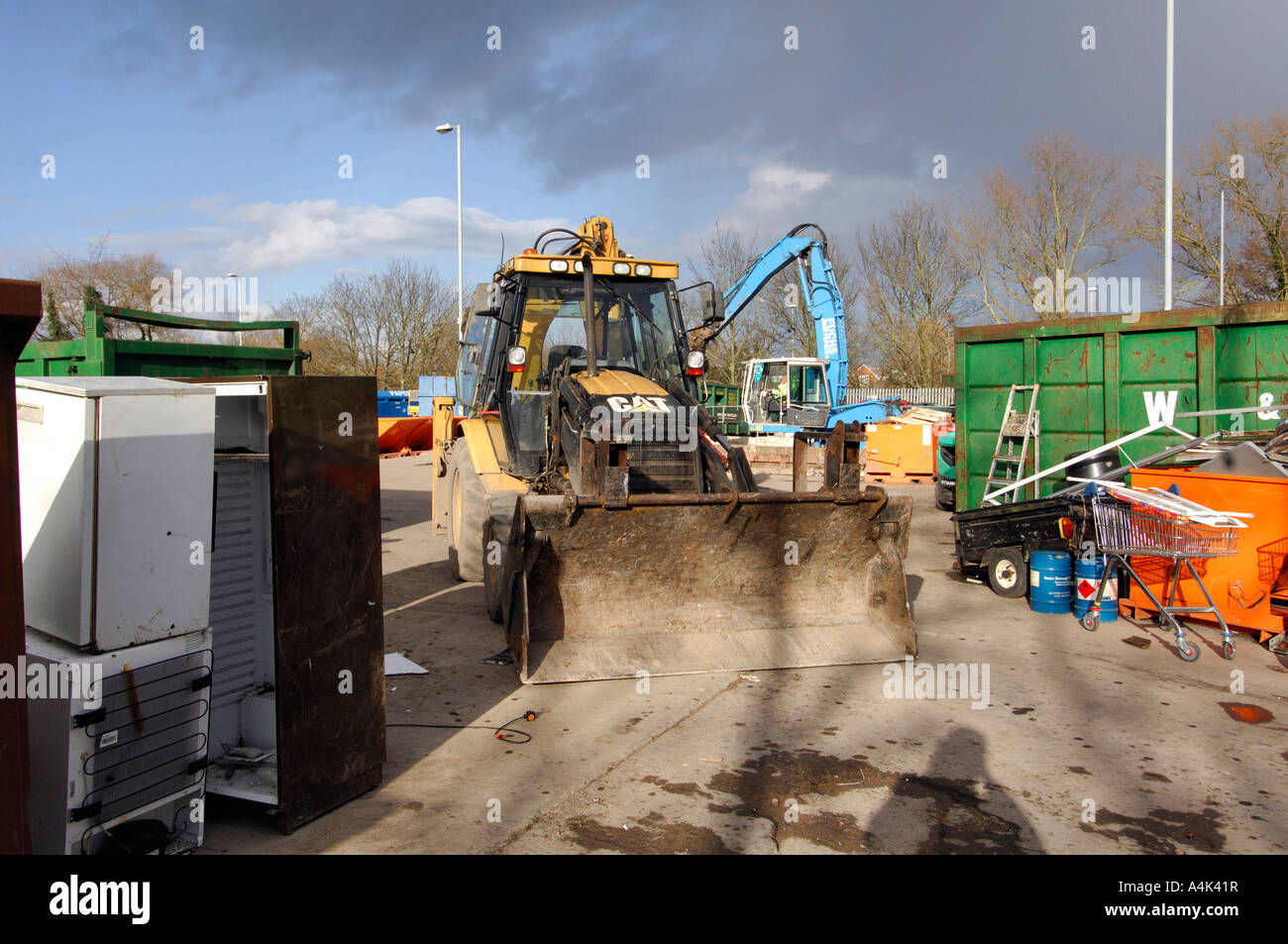 JCB Bagger im Redbridge Recycling Centre Oxford Stockfoto