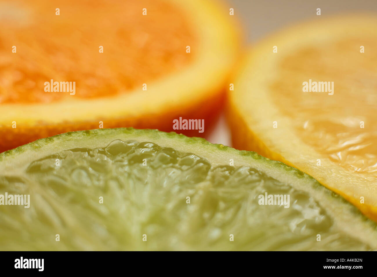 Orange, Zitrone und Limette Hälften Stockfoto