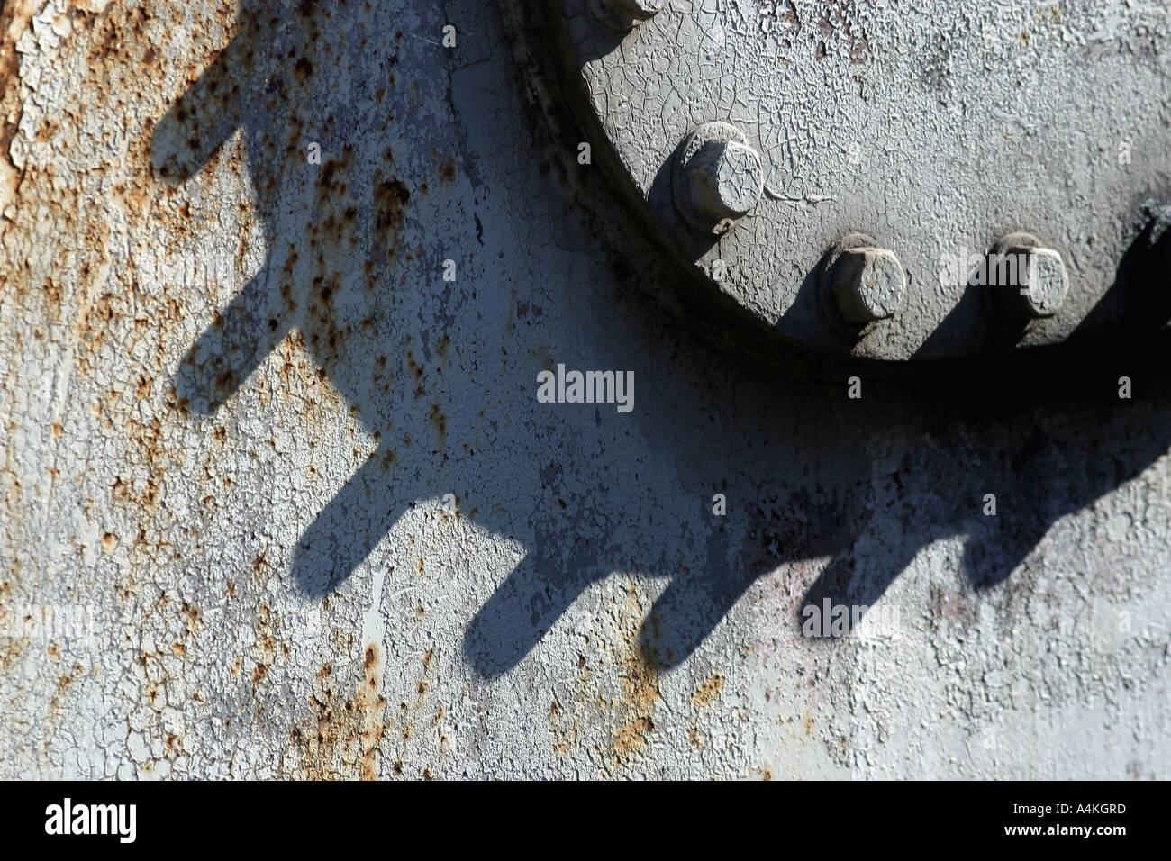 Metallfläche mit Rost verschraubt Stockfoto