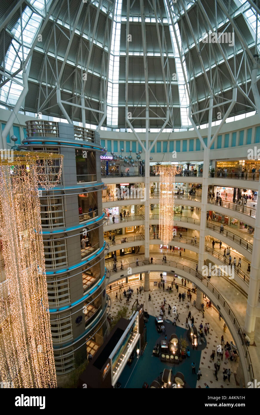 Moderne Shopping-Mall in den Petronas Twin Towers in Kuala Lumpur Komplex Stockfoto