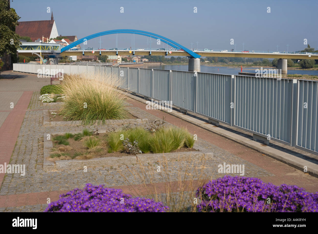 Frankfurt (Oder) - Slubice Brücke. Frankfurt An Der Oder. Brandenburg. Deutschland. Stockfoto