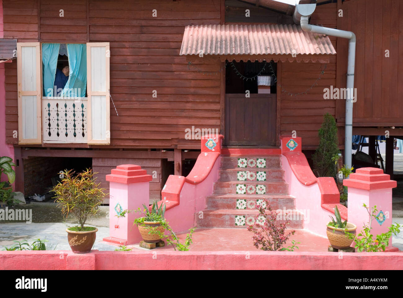 Typische malaysischer House in einer innerstädtischen Kampong Kampung Morten in Malacca Stockfoto