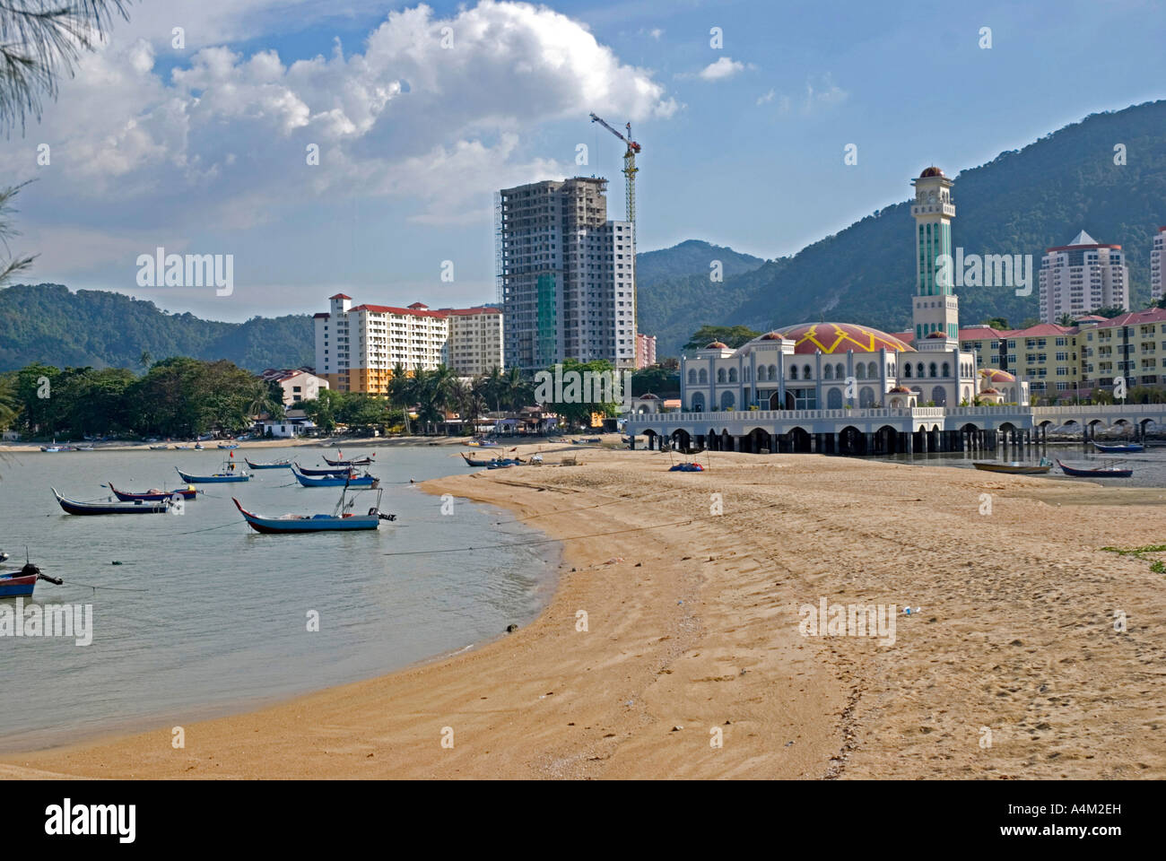 Tanjong Bungah Moschee, auch bekannt als schwimmende Moschee in Georgetown Penang, Malaysia Stockfoto