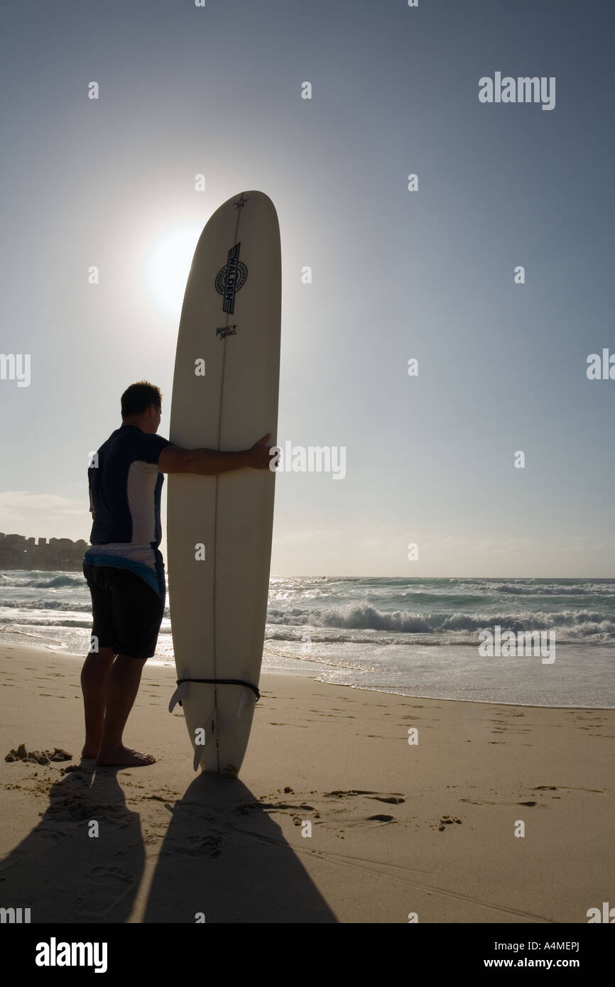 Bondi Beach Surfer - Sydney, New South Wales Australien Stockfoto